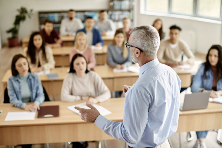 Classroom lecture on Canadian college credentials