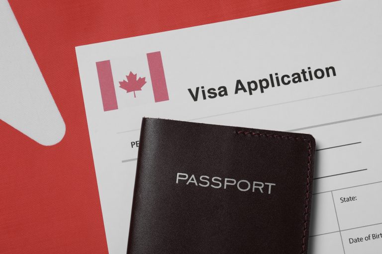 Canada newcomer bank account guide