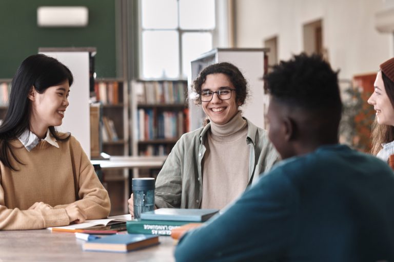 International student reviews Canada scholarships